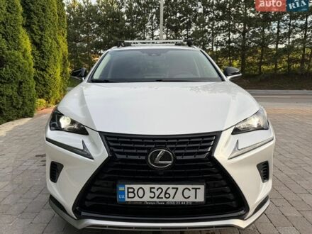 Белый Лексус НХ, объемом двигателя 1.99 л и пробегом 93 тыс. км за 35900 $, фото 1 на Automoto.ua