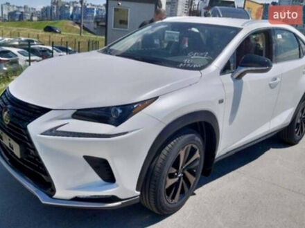 Белый Лексус НХ, объемом двигателя 2 л и пробегом 39 тыс. км за 38000 $, фото 1 на Automoto.ua