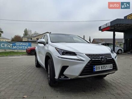 Лексус НХ 2021 у Хмельницькому на Automoto.ua Білий Лексус НХ, об'ємом двигуна 2 л та пробігом 19 тис. км за 35500 $, фото 1 на Automoto.ua