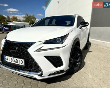 Білий Лексус НХ, об'ємом двигуна 2 л та пробігом 75 тис. км за 31500 $, фото 1 на Automoto.ua