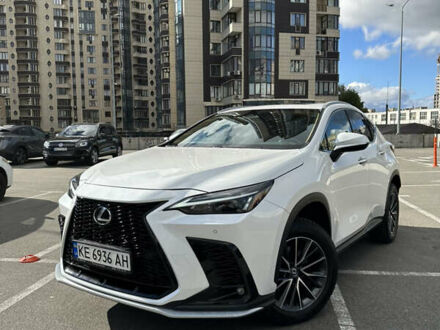 Лексус НХ 2022 в Киеве на Automoto.ua Белый Лексус НХ, объемом двигателя 2.5 л и пробегом 23 тыс. км за 43000 $, фото 1 на Automoto.ua