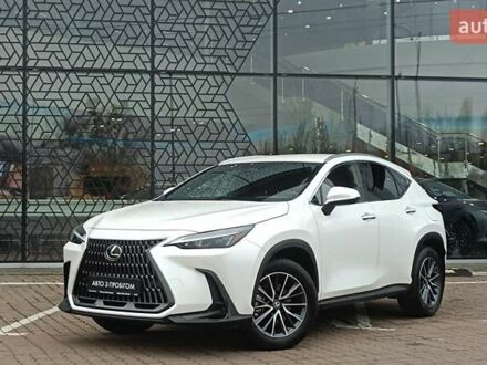 Белый Лексус НХ, объемом двигателя 2 л и пробегом 42 тыс. км за 40765 $, фото 1 на Automoto.ua