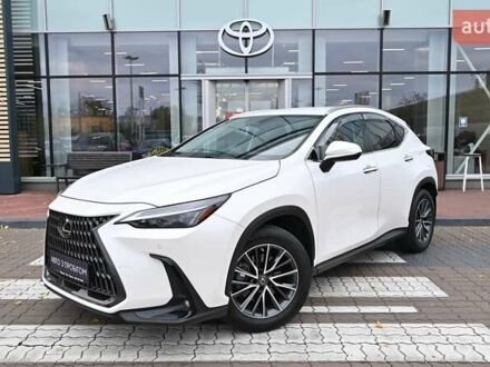 Лексус НХ 2022 в Киеве на Automoto.ua Белый Лексус НХ, объемом двигателя 2.49 л и пробегом 81 тыс. км за 44993 $, фото 1 на Automoto.ua