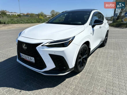 Лексус НХ 2022 в Одессе на Automoto.ua Белый Лексус НХ, объемом двигателя 2.39 л и пробегом 24 тыс. км за 43500 $, фото 1 на Automoto.ua