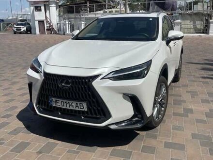 Лексус НХ 2022 в Николаеве на Automoto.ua Белый Лексус НХ, объемом двигателя 2.49 л и пробегом 24 тыс. км за 54900 $, фото 1 на Automoto.ua