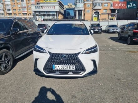 Білий Лексус НХ, об'ємом двигуна 1.99 л та пробігом 38 тис. км за 39999 $, фото 1 на Automoto.ua