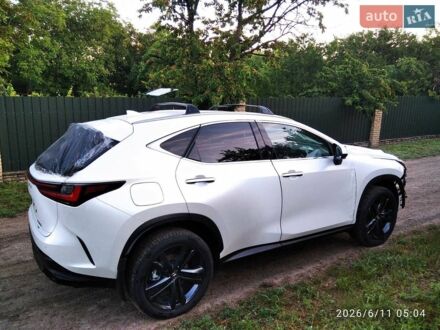 Білий Лексус НХ, об'ємом двигуна 2.49 л та пробігом 22 тис. км за 34999 $, фото 1 на Automoto.ua