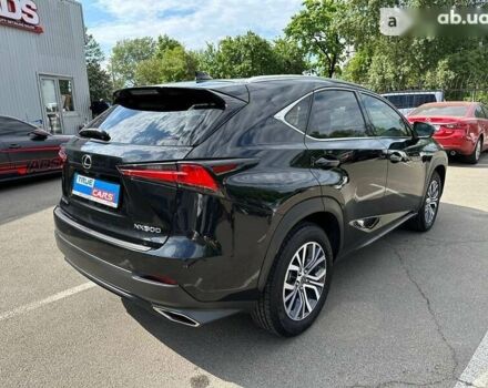 Чорний Лексус НХ, об'ємом двигуна 2 л та пробігом 38 тис. км за 34500 $, фото 2 на Automoto.ua