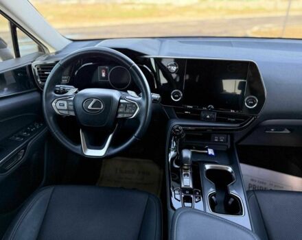 Чорний Лексус НХ, об'ємом двигуна 2.5 л та пробігом 45 тис. км за 28900 $, фото 5 на Automoto.ua