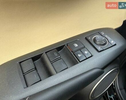 Черный Лексус НХ, объемом двигателя 2.49 л и пробегом 150 тыс. км за 27400 $, фото 15 на Automoto.ua