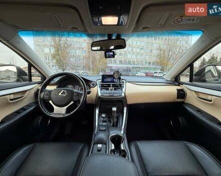 Черный Лексус НХ, объемом двигателя 2.49 л и пробегом 150 тыс. км за 27400 $, фото 10 на Automoto.ua
