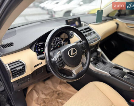 Черный Лексус НХ, объемом двигателя 2.5 л и пробегом 224 тыс. км за 24300 $, фото 10 на Automoto.ua