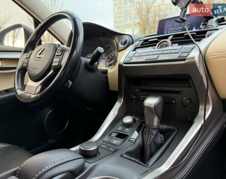 Черный Лексус НХ, объемом двигателя 2.49 л и пробегом 150 тыс. км за 27400 $, фото 12 на Automoto.ua