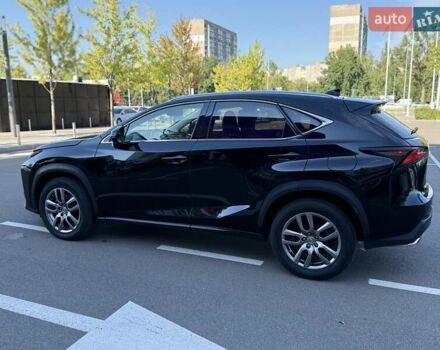 Чорний Лексус НХ, об'ємом двигуна 2 л та пробігом 126 тис. км за 20000 $, фото 5 на Automoto.ua