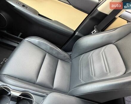 Черный Лексус НХ, объемом двигателя 2.49 л и пробегом 150 тыс. км за 27400 $, фото 20 на Automoto.ua