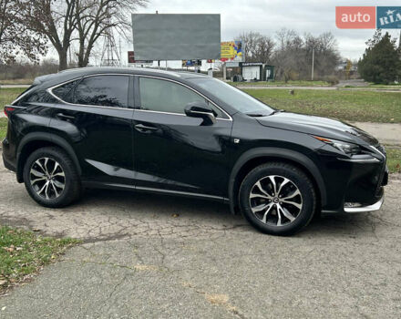 Чорний Лексус НХ, об'ємом двигуна 2 л та пробігом 72 тис. км за 25300 $, фото 2 на Automoto.ua