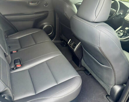 Чорний Лексус НХ, об'ємом двигуна 2 л та пробігом 106 тис. км за 22999 $, фото 32 на Automoto.ua