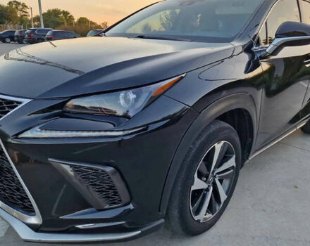 Чорний Лексус НХ, об'ємом двигуна 2 л та пробігом 62 тис. км за 25000 $, фото 1 на Automoto.ua