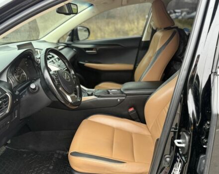 Черный Лексус НХ, объемом двигателя 1.9 л и пробегом 179 тыс. км за 25000 $, фото 7 на Automoto.ua