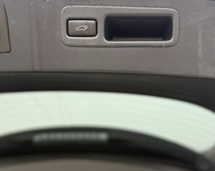 Черный Лексус НХ, объемом двигателя 1.9 л и пробегом 179 тыс. км за 25000 $, фото 20 на Automoto.ua