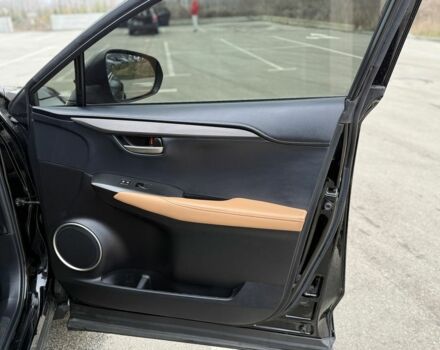 Черный Лексус НХ, объемом двигателя 1.9 л и пробегом 179 тыс. км за 25000 $, фото 22 на Automoto.ua