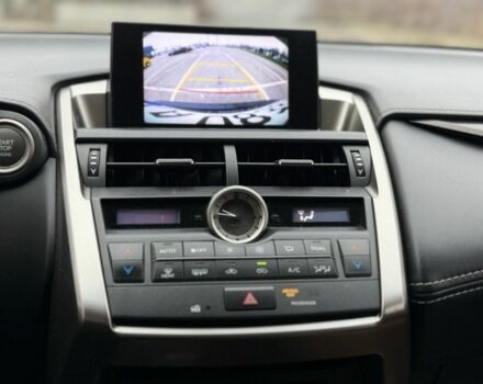 Черный Лексус НХ, объемом двигателя 1.9 л и пробегом 179 тыс. км за 25000 $, фото 16 на Automoto.ua