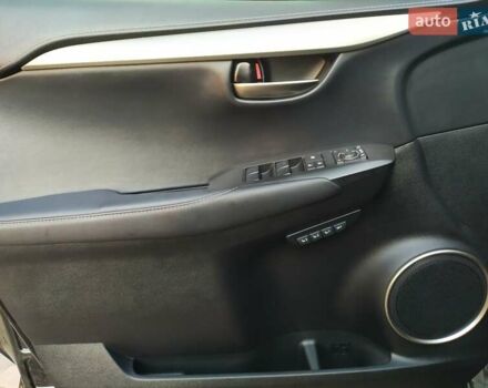 Лексус НХ 2017 в Киеве на Automoto.ua Черный Лексус НХ, объемом двигателя 2.49 л и пробегом 190 тыс. км за 25500 $, фото 17 на Automoto.ua