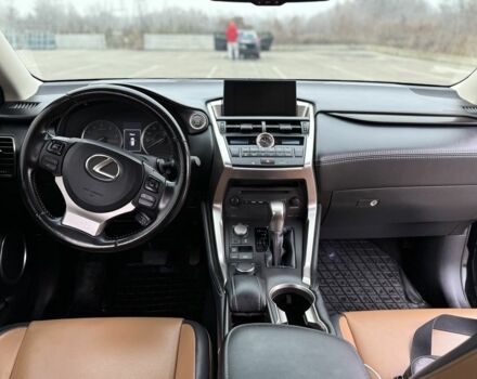 Черный Лексус НХ, объемом двигателя 1.9 л и пробегом 179 тыс. км за 25000 $, фото 13 на Automoto.ua