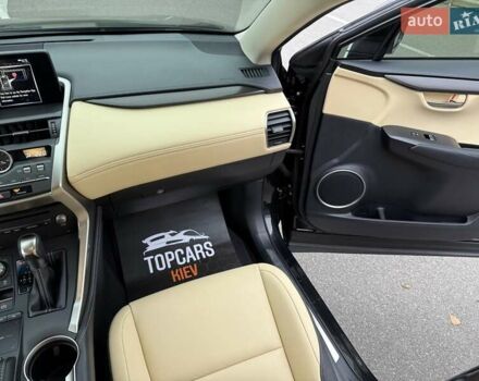 Черный Лексус НХ, объемом двигателя 2 л и пробегом 68 тыс. км за 28700 $, фото 52 на Automoto.ua