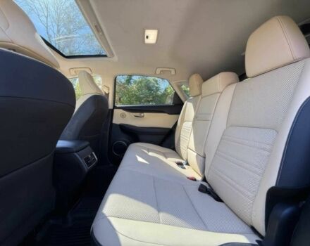 Чорний Лексус НХ, об'ємом двигуна 2.5 л та пробігом 38 тис. км за 9500 $, фото 13 на Automoto.ua