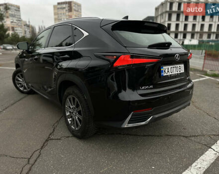 Черный Лексус НХ, объемом двигателя 2 л и пробегом 138 тыс. км за 23999 $, фото 3 на Automoto.ua