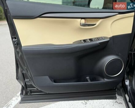 Черный Лексус НХ, объемом двигателя 2 л и пробегом 68 тыс. км за 28700 $, фото 46 на Automoto.ua