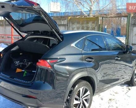 Черный Лексус НХ, объемом двигателя 2 л и пробегом 72 тыс. км за 30700 $, фото 4 на Automoto.ua