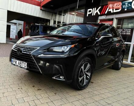Чорний Лексус НХ, об'ємом двигуна 2 л та пробігом 148 тис. км за 25400 $, фото 1 на Automoto.ua