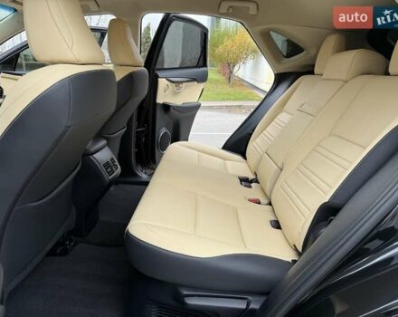 Черный Лексус НХ, объемом двигателя 2 л и пробегом 68 тыс. км за 28700 $, фото 42 на Automoto.ua