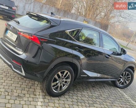 Черный Лексус НХ, объемом двигателя 2.49 л и пробегом 150 тыс. км за 31750 $, фото 28 на Automoto.ua