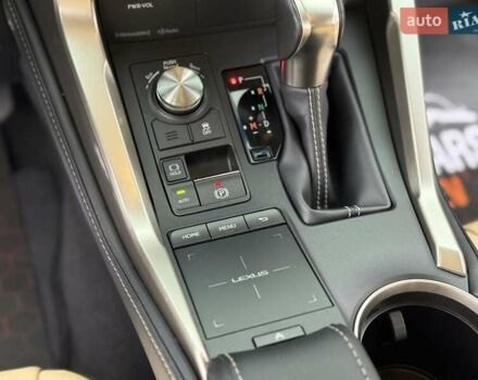 Черный Лексус НХ, объемом двигателя 2 л и пробегом 68 тыс. км за 28700 $, фото 55 на Automoto.ua