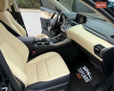 Черный Лексус НХ, объемом двигателя 2 л и пробегом 68 тыс. км за 28700 $, фото 31 на Automoto.ua