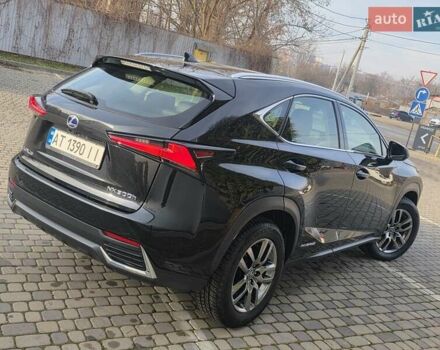 Черный Лексус НХ, объемом двигателя 2.49 л и пробегом 150 тыс. км за 31750 $, фото 27 на Automoto.ua