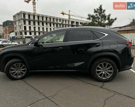 Черный Лексус НХ, объемом двигателя 2 л и пробегом 138 тыс. км за 23999 $, фото 2 на Automoto.ua