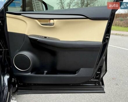 Черный Лексус НХ, объемом двигателя 2 л и пробегом 68 тыс. км за 28700 $, фото 29 на Automoto.ua