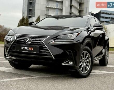Черный Лексус НХ, объемом двигателя 2 л и пробегом 68 тыс. км за 28700 $, фото 2 на Automoto.ua