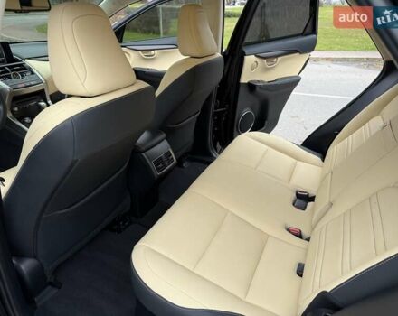 Черный Лексус НХ, объемом двигателя 2 л и пробегом 68 тыс. км за 28700 $, фото 44 на Automoto.ua