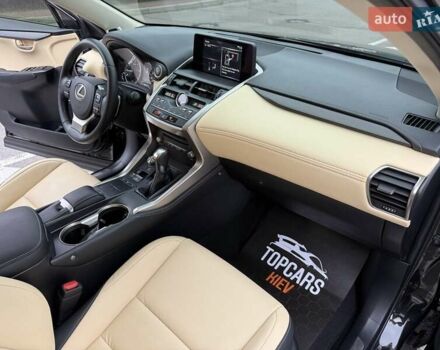 Черный Лексус НХ, объемом двигателя 2 л и пробегом 68 тыс. км за 28700 $, фото 33 на Automoto.ua