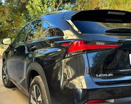 Чорний Лексус НХ, об'ємом двигуна 2 л та пробігом 117 тис. км за 17500 $, фото 2 на Automoto.ua