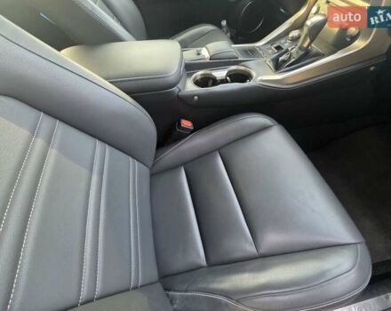 Черный Лексус НХ, объемом двигателя 2.49 л и пробегом 150 тыс. км за 31750 $, фото 46 на Automoto.ua