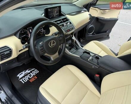 Черный Лексус НХ, объемом двигателя 2 л и пробегом 68 тыс. км за 28700 $, фото 49 на Automoto.ua