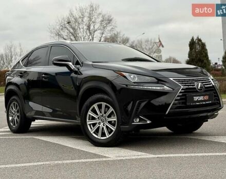Черный Лексус НХ, объемом двигателя 2 л и пробегом 68 тыс. км за 28700 $, фото 24 на Automoto.ua