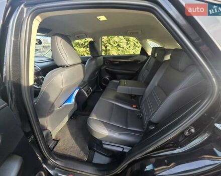 Черный Лексус НХ, объемом двигателя 2.49 л и пробегом 150 тыс. км за 31750 $, фото 61 на Automoto.ua