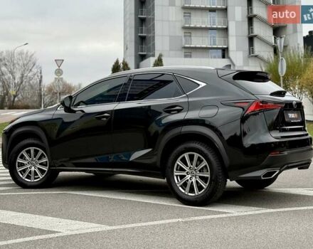 Черный Лексус НХ, объемом двигателя 2 л и пробегом 68 тыс. км за 28700 $, фото 8 на Automoto.ua